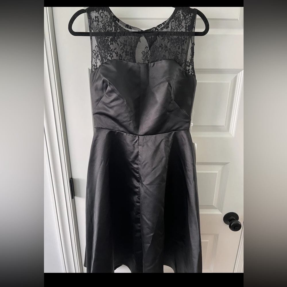 TS COUTURE BLACK DRESS SZ 8 Beautiful With Lace NWT Bridesmaid Cocktail Wedding